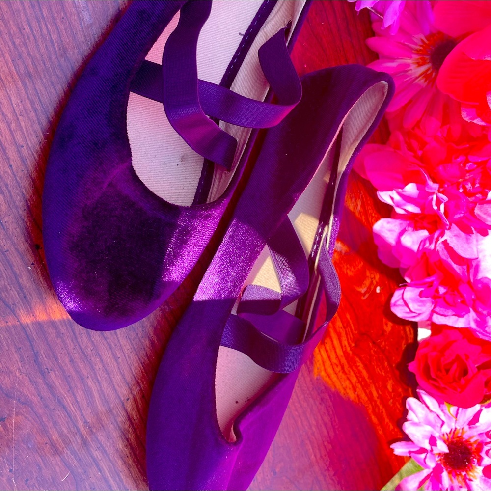 Girls Purple velvet ballerina slides
